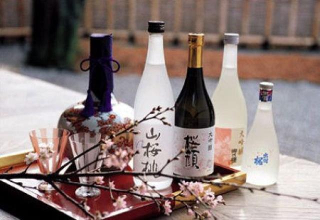 Bạn có biết chăm sóc da từ rượu Sake của Nhật?